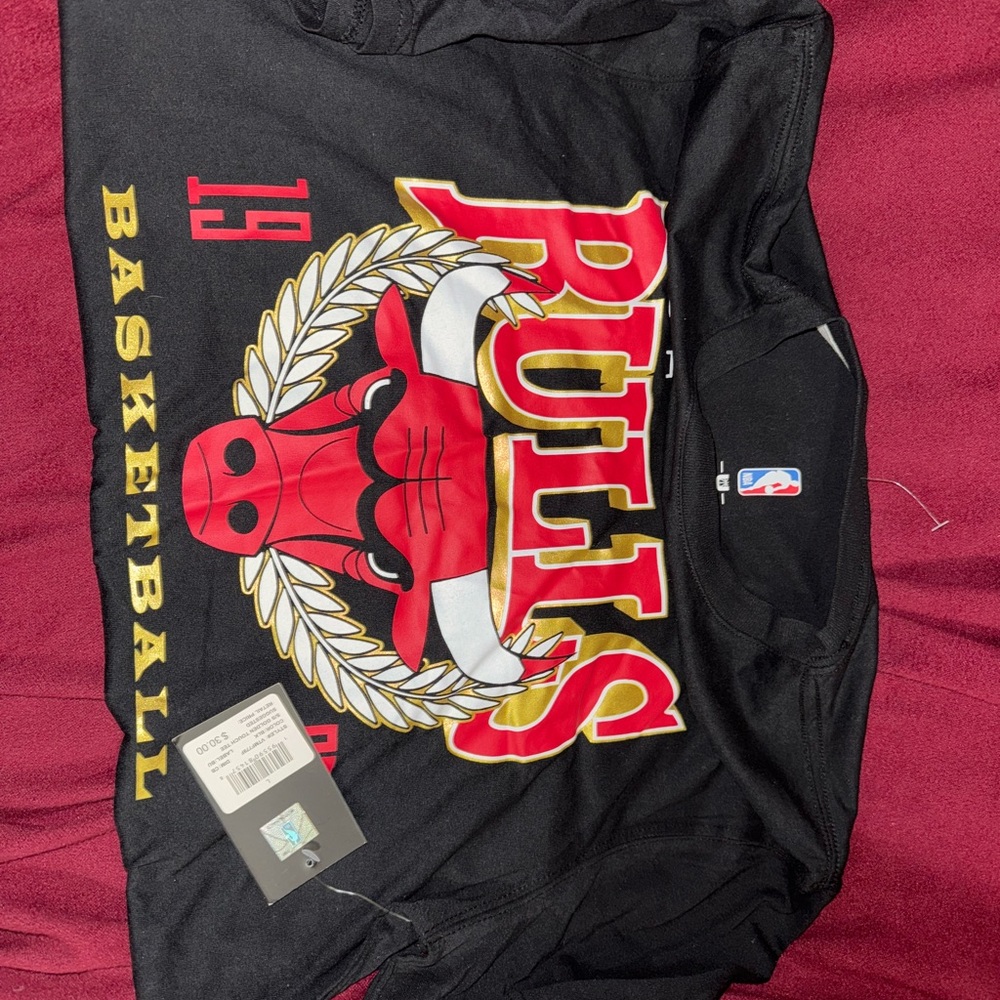 Black Bulls Basketball T-Shirt